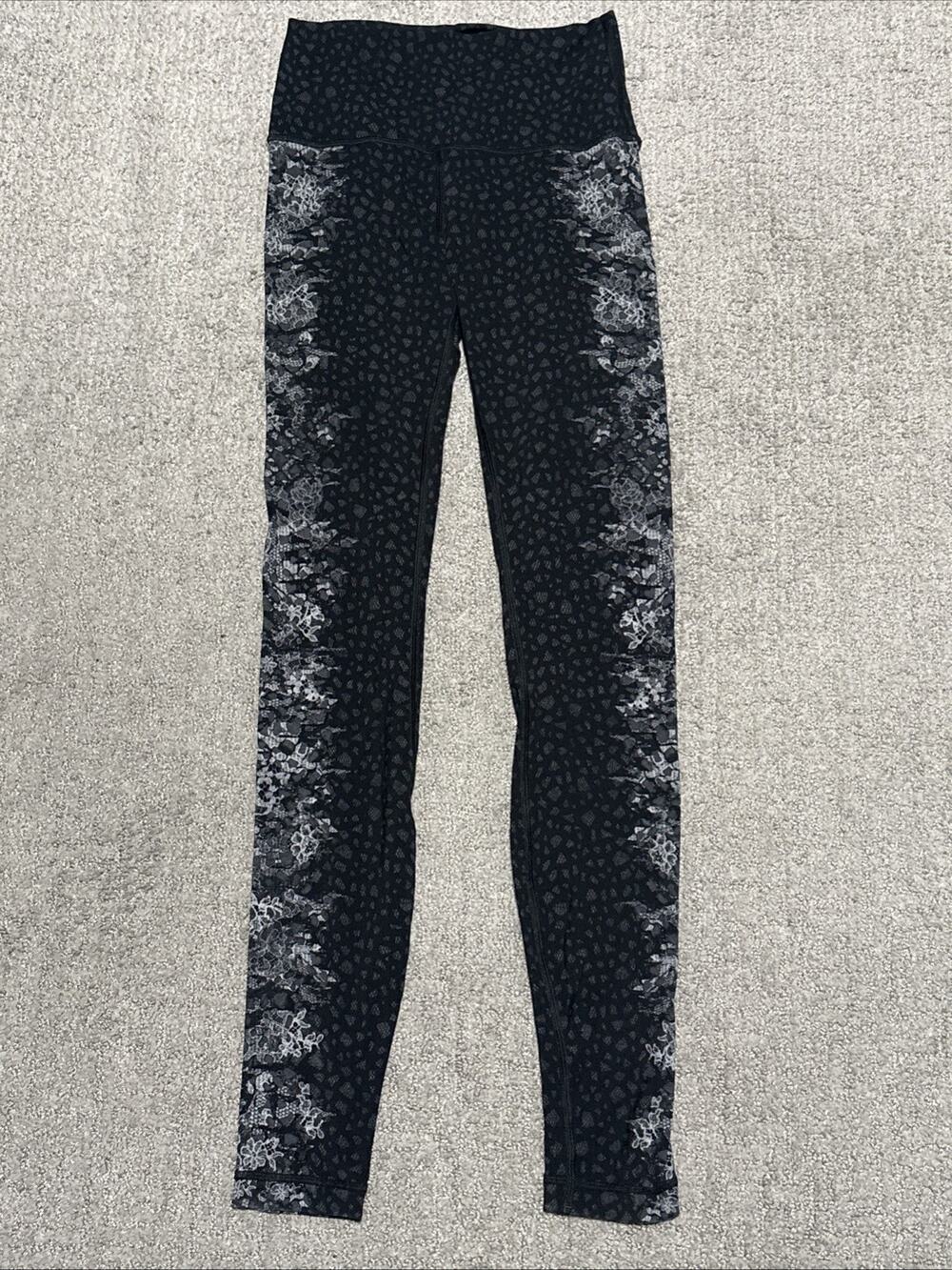 Lululemon Wunder Under Hi-Rise Tight 28" Inseam Overlace Ice Grey Black Size 4